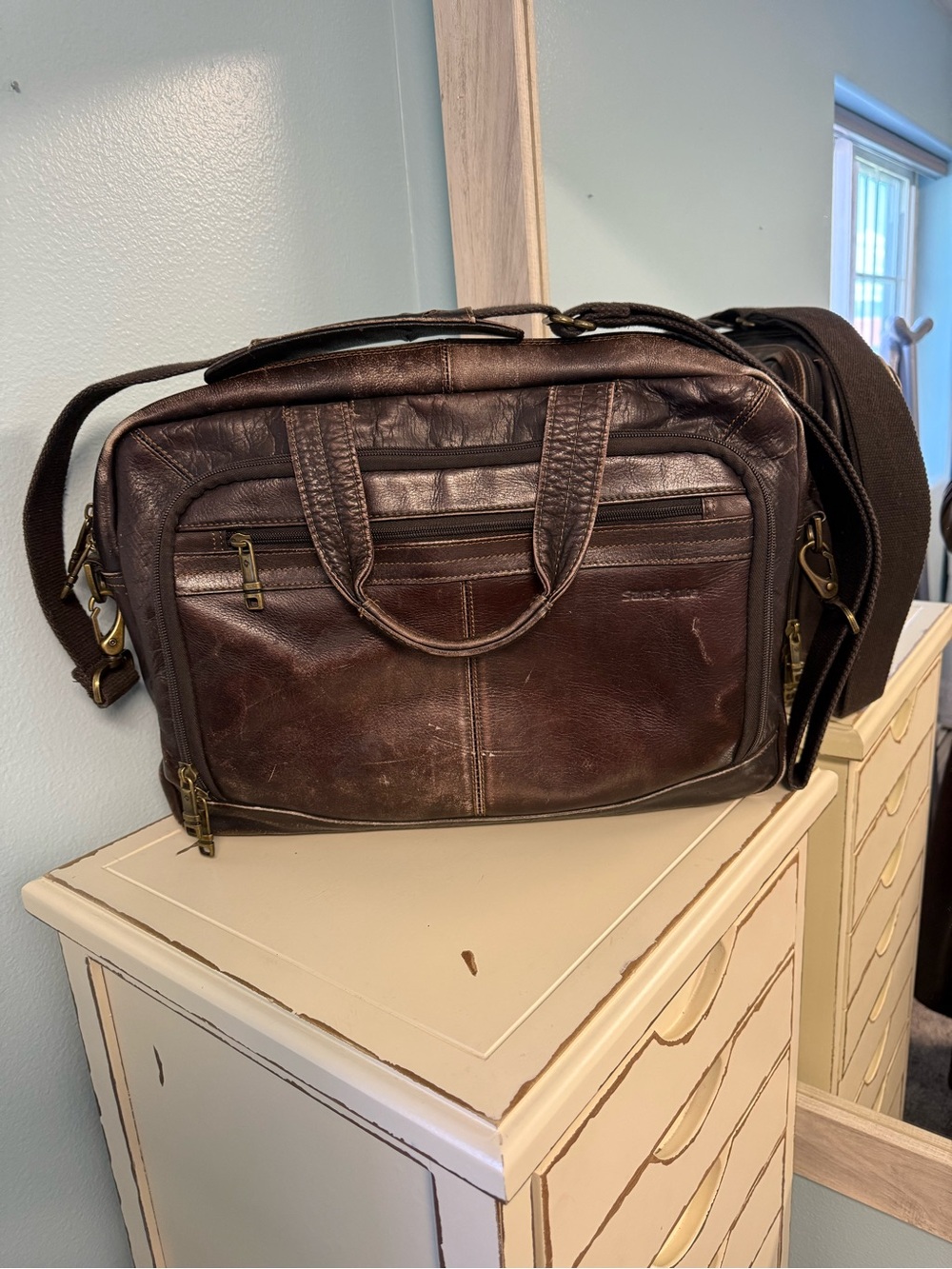 Samsonite Brown Leather Laptop Briefcase Messenger Bag Shoulder Strap